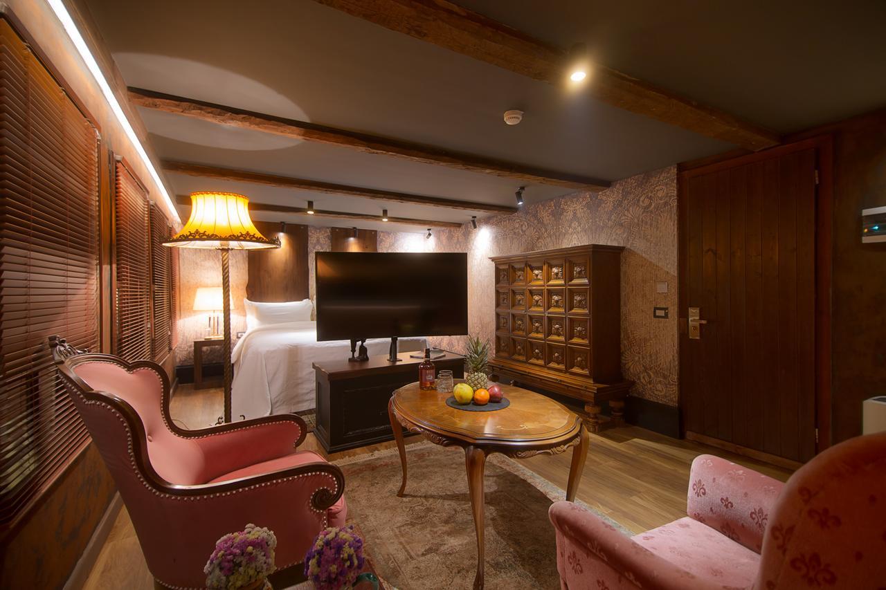 Hani I Pazarit Boutique Hotel Korce Eksteriør bilde